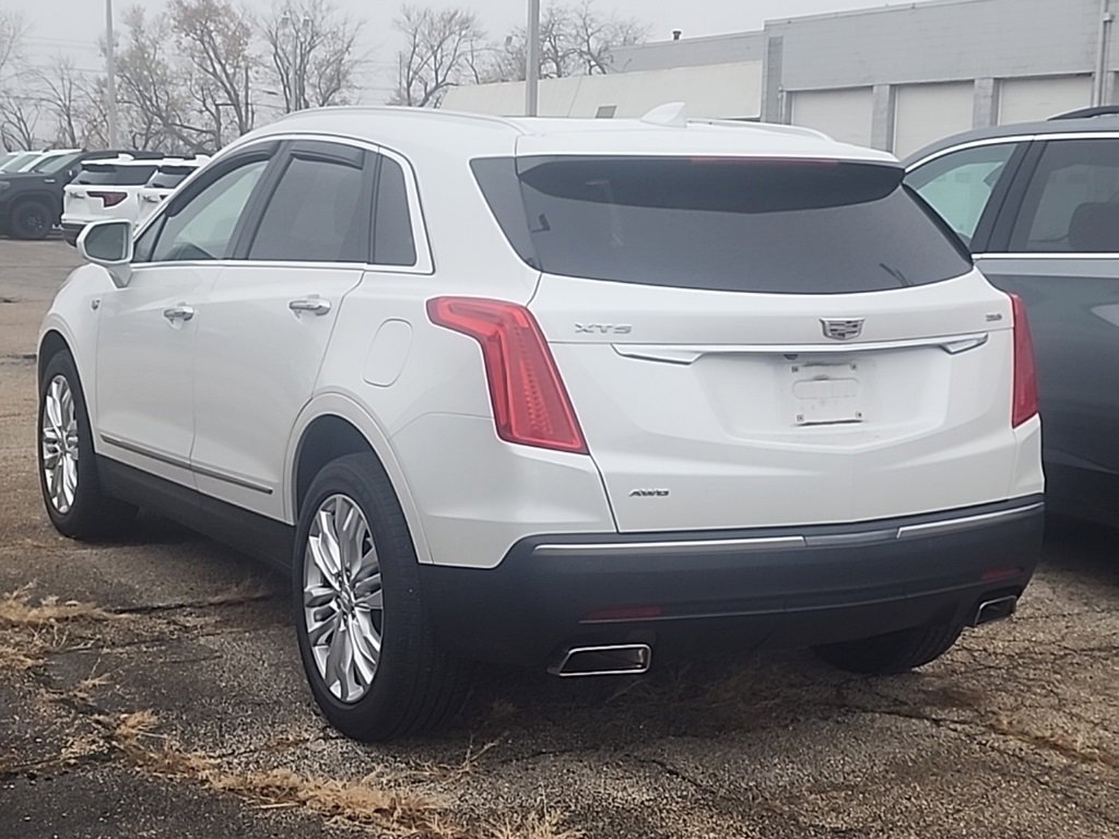 2018 Cadillac XT5 Premium Luxury photo 3