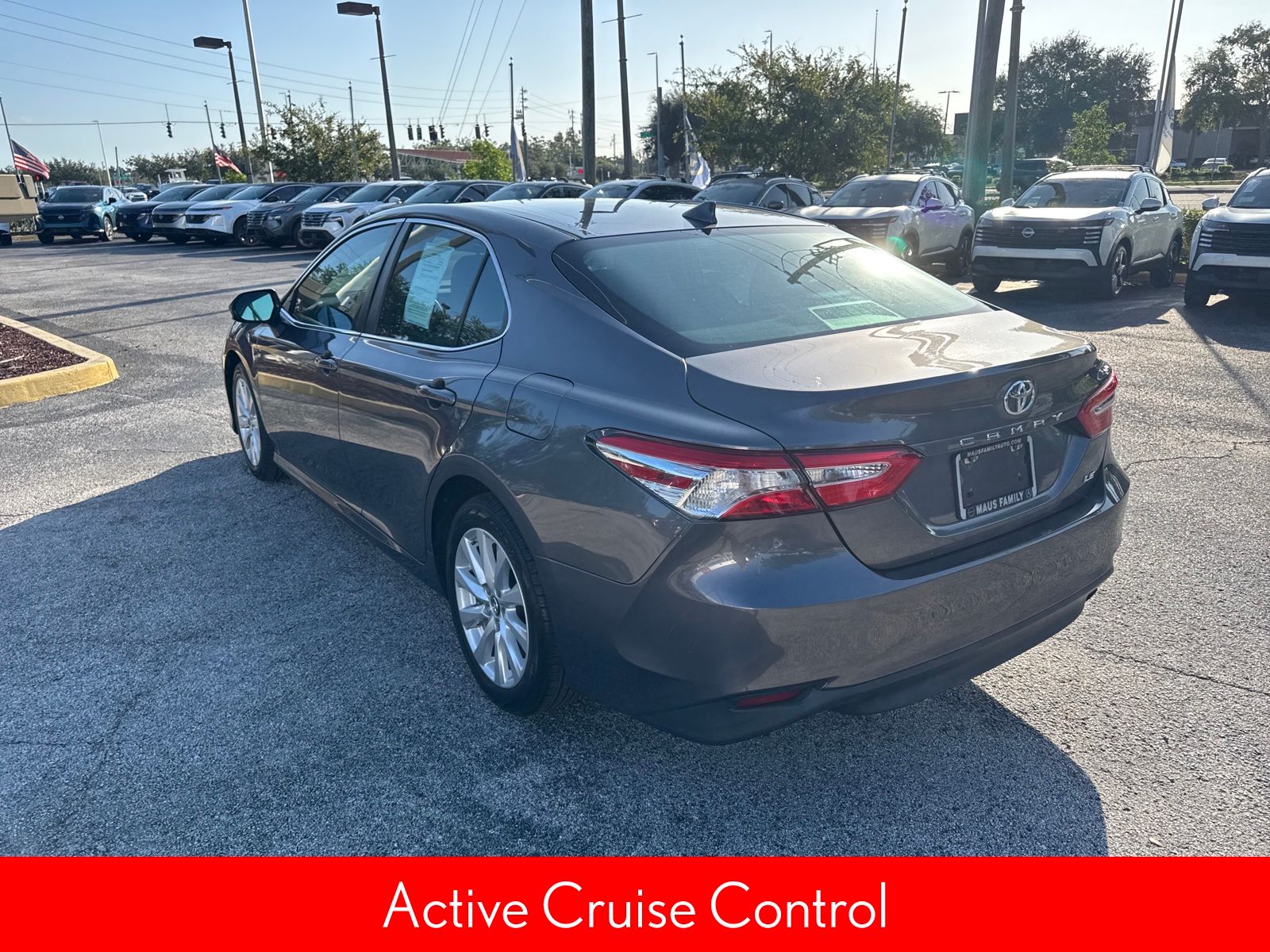 2019 Toyota Camry LE photo 8