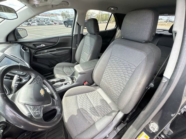 2020 Chevrolet Equinox LT photo 18