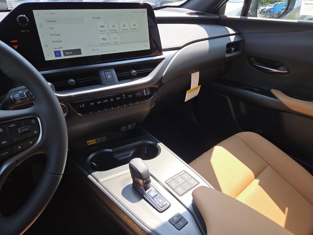 2025 Lexus UX Premium photo 32