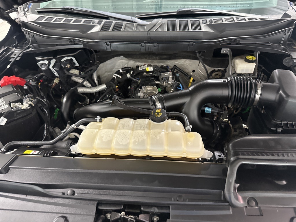 2021 Ford F-150 XLT photo 10