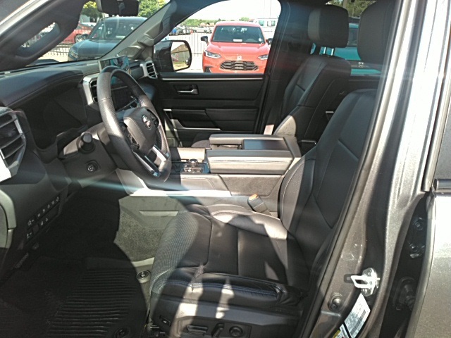 2024 Toyota Tundra Platinum photo 9