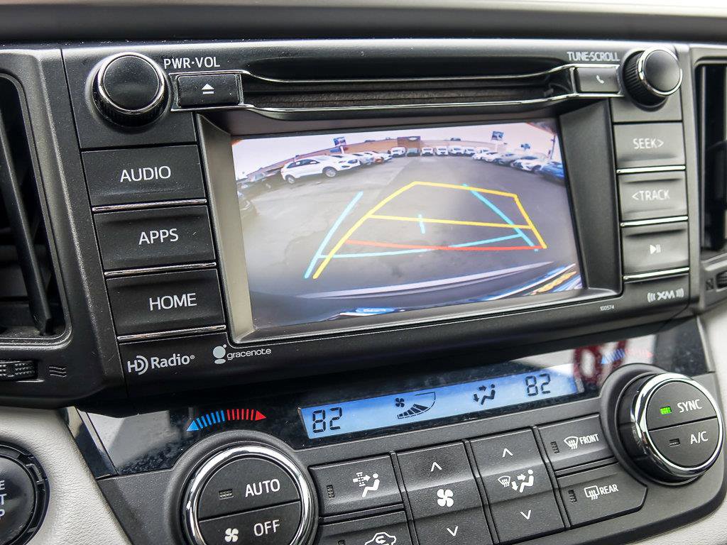 2018 TOYOTA RAV4 - Image 20