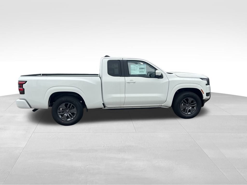 2025 Nissan Frontier King Cab SV photo 5