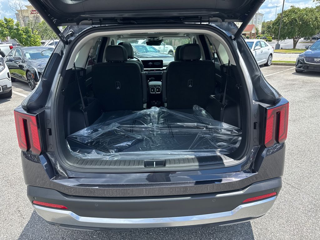 2025 Kia Sorento SX photo 18