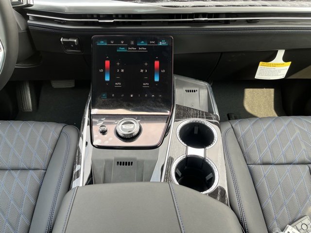 2025 Cadillac Escalade IQ Sport photo 18