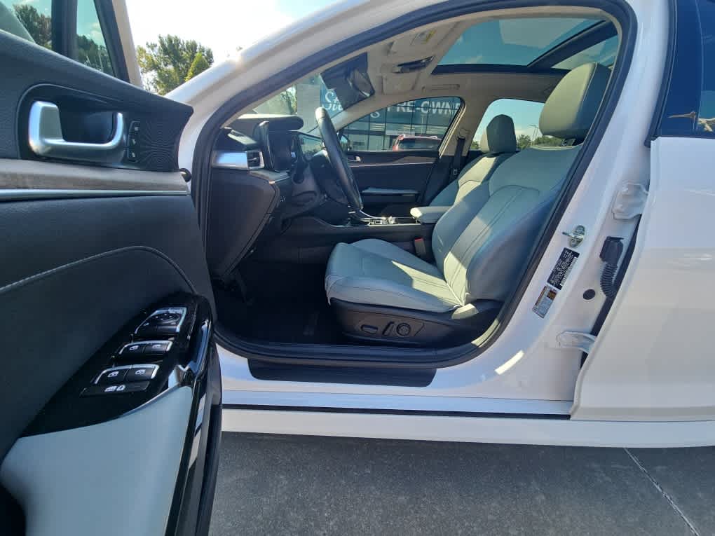 2024 Kia K5 EX photo 18