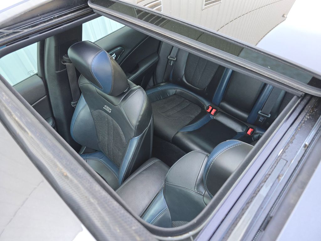 2015 Chrysler 200 S photo 18