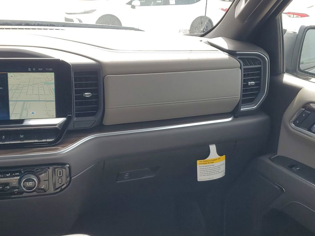 2025 Chevrolet Silverado 1500 LT photo 26