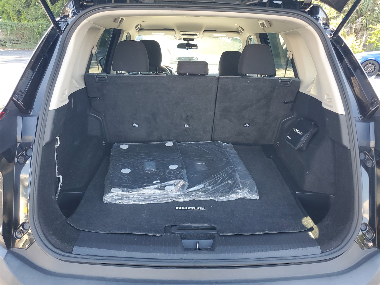 2023 Nissan Rogue SV photo 29
