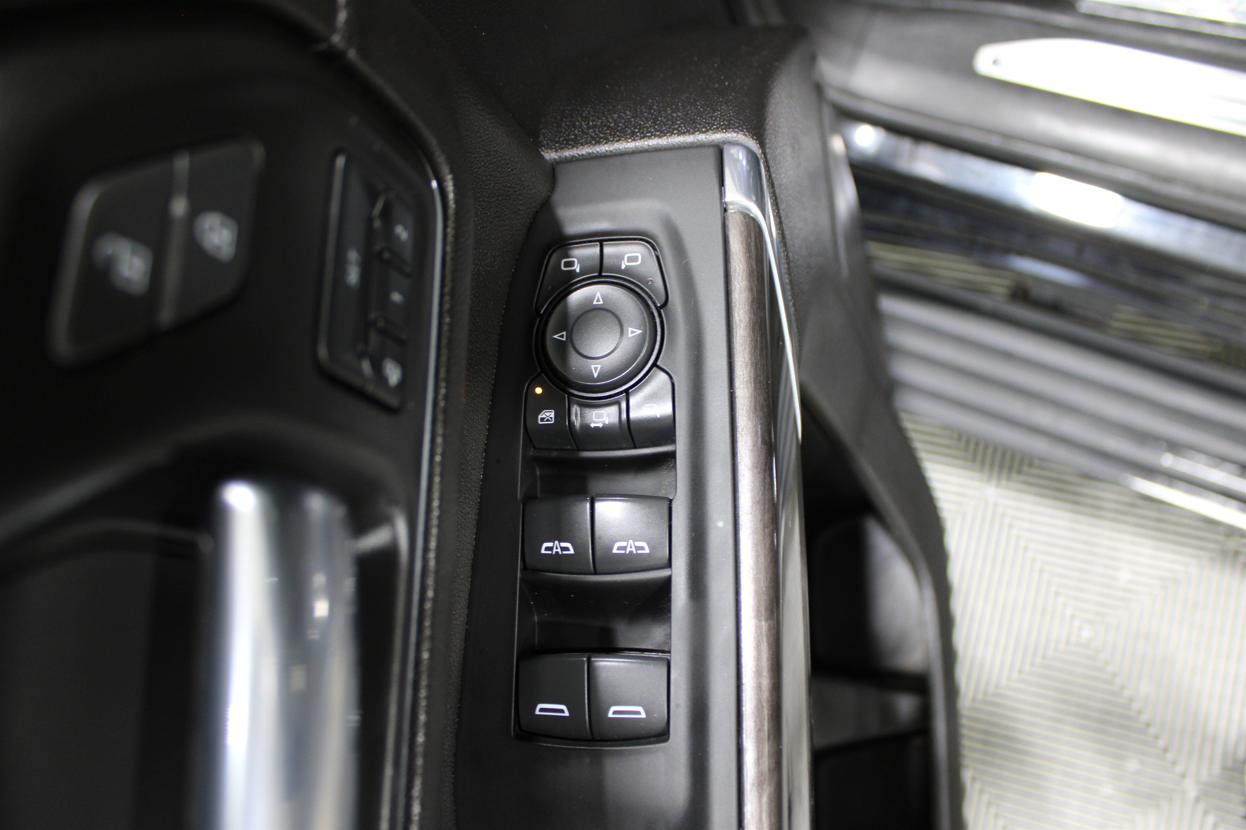 2022 Chevrolet Silverado 2500HD LTZ photo 3