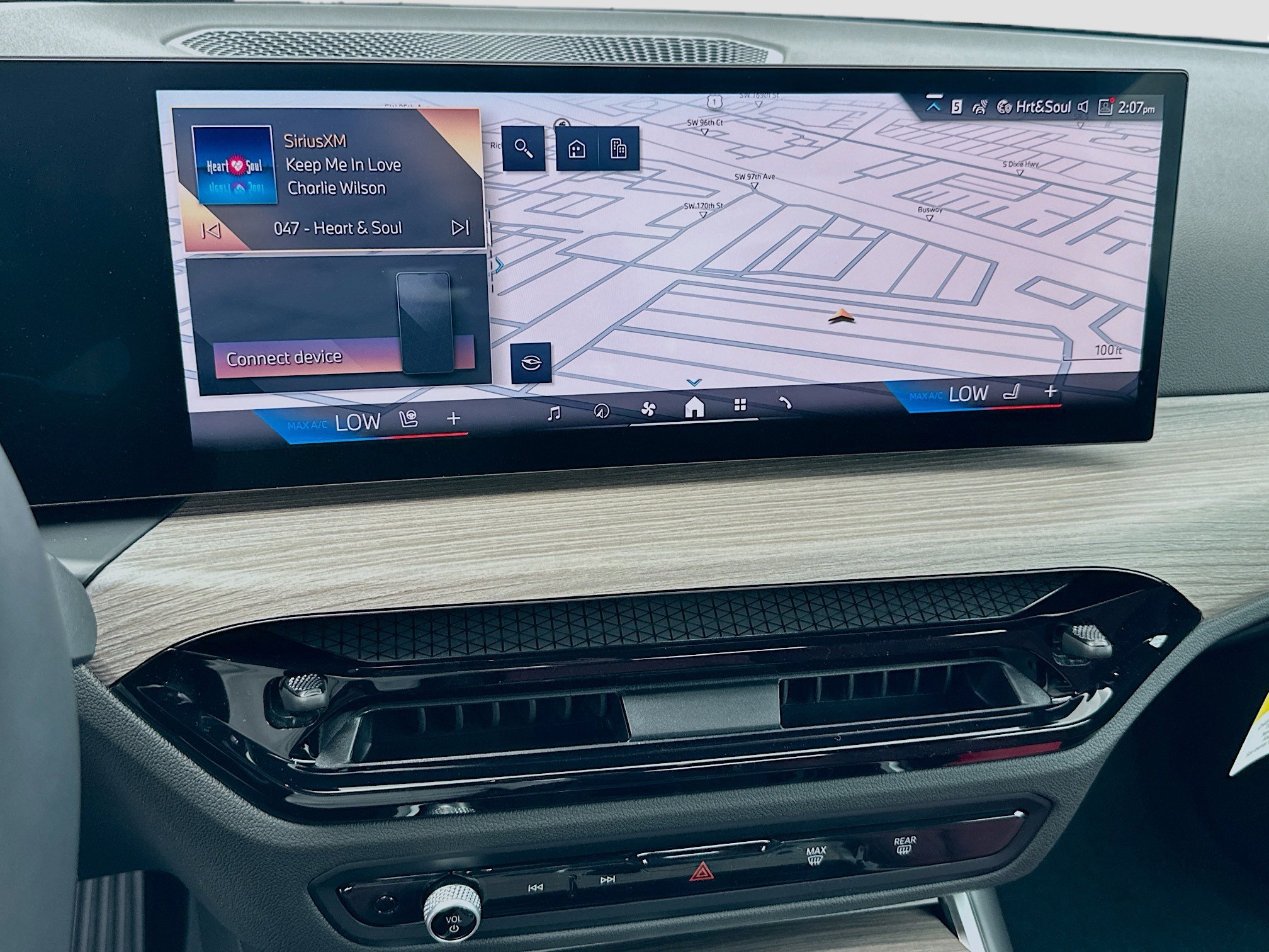 2025 Bmw 330i photo 10