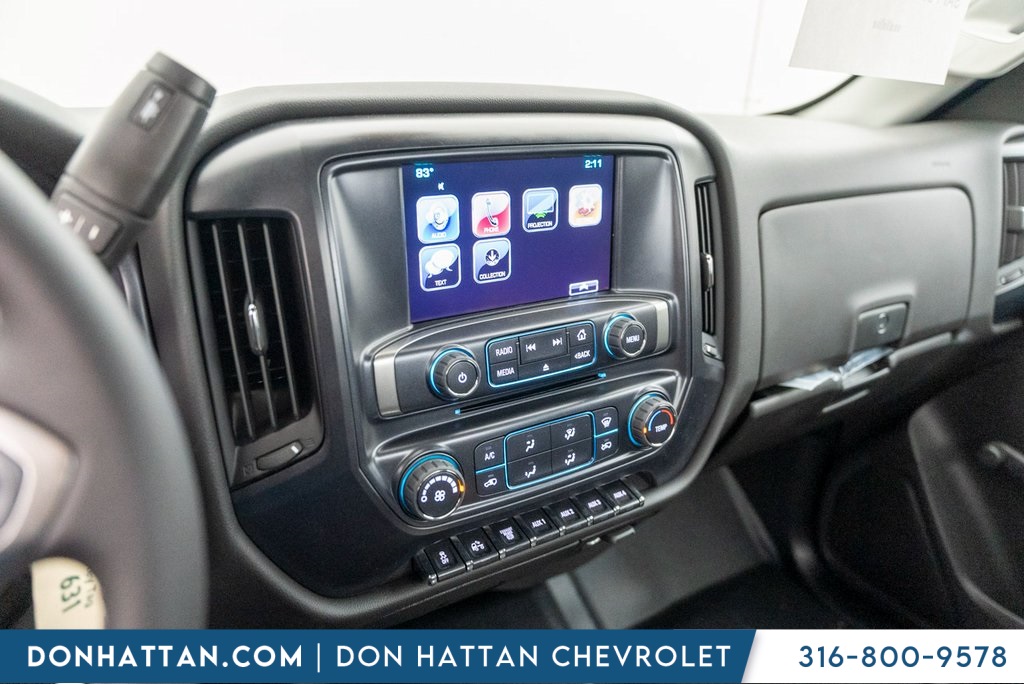 2023 Chevrolet Silverado 4500HD Work Truck photo 9