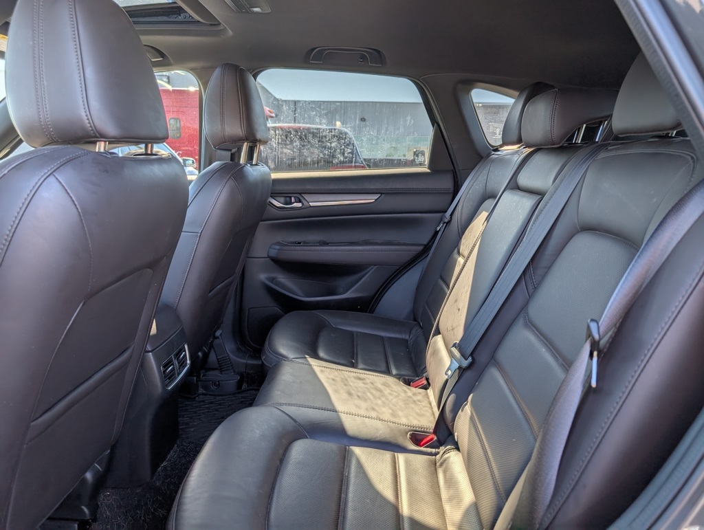 2022 Mazda CX-5 2.5 Turbo Signature photo 5