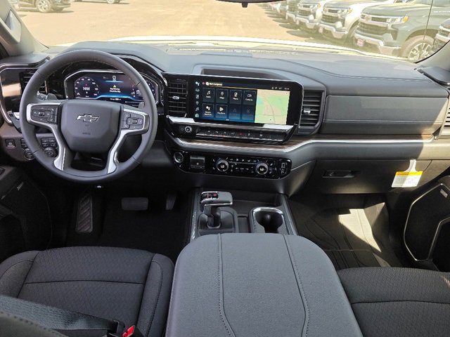 2025 Chevrolet Silverado 1500 RST photo 2