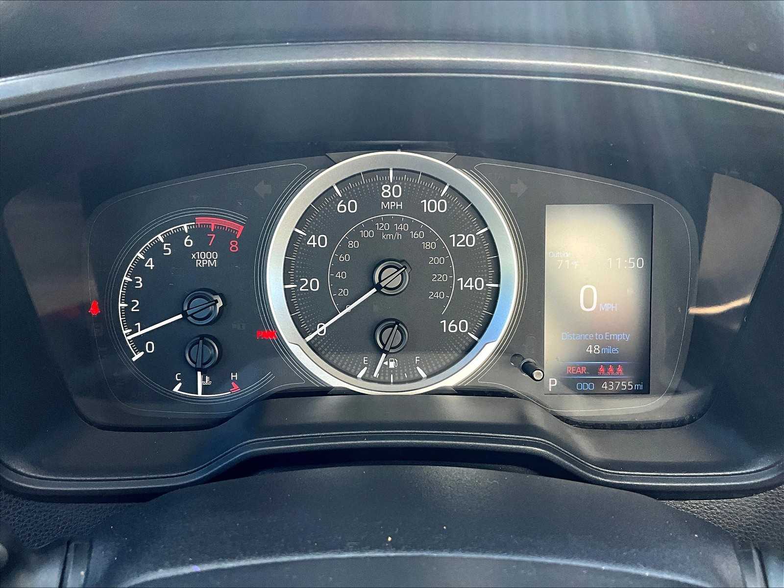 2021 Toyota Corolla LE photo 24
