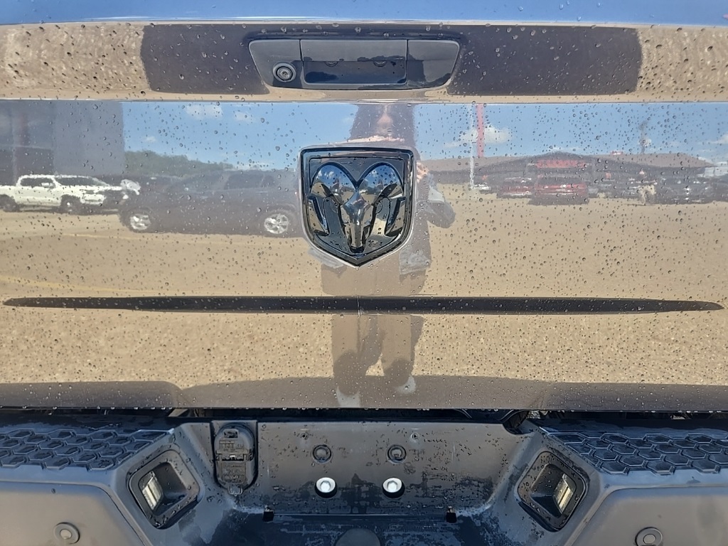 2019 Ram 1500 Classic Warlock photo 27