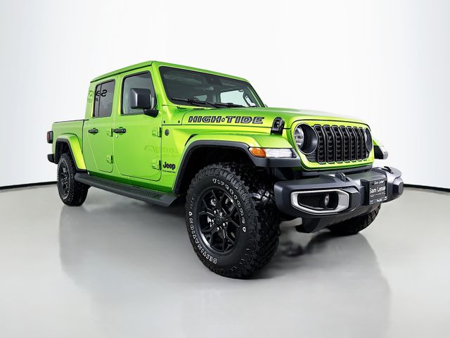 2025 Jeep Gladiator High Tide's photo