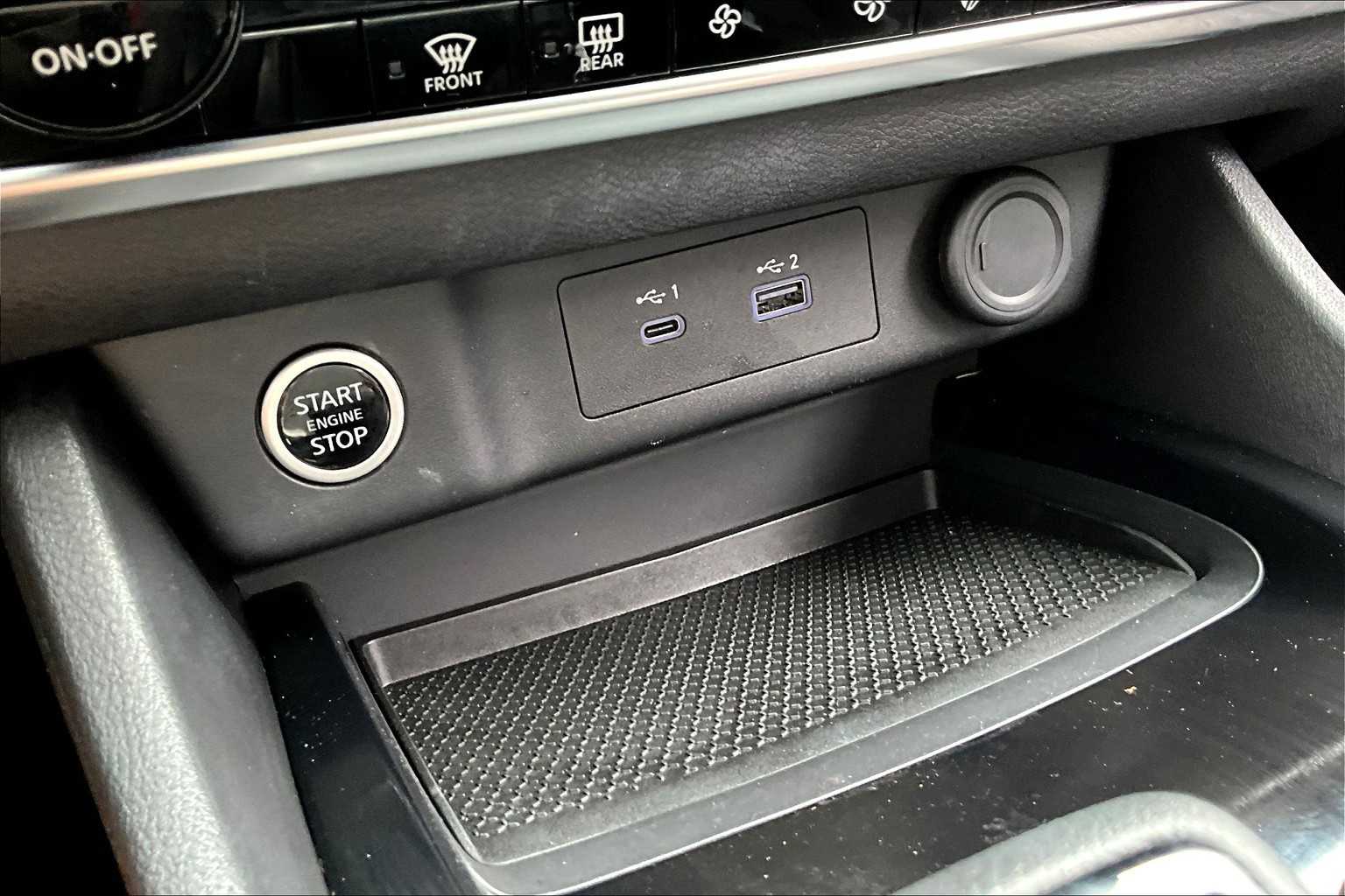 2023 Nissan Rogue SV photo 29