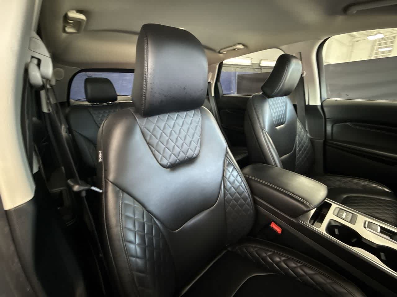2024 Ford Edge Titanium photo 24