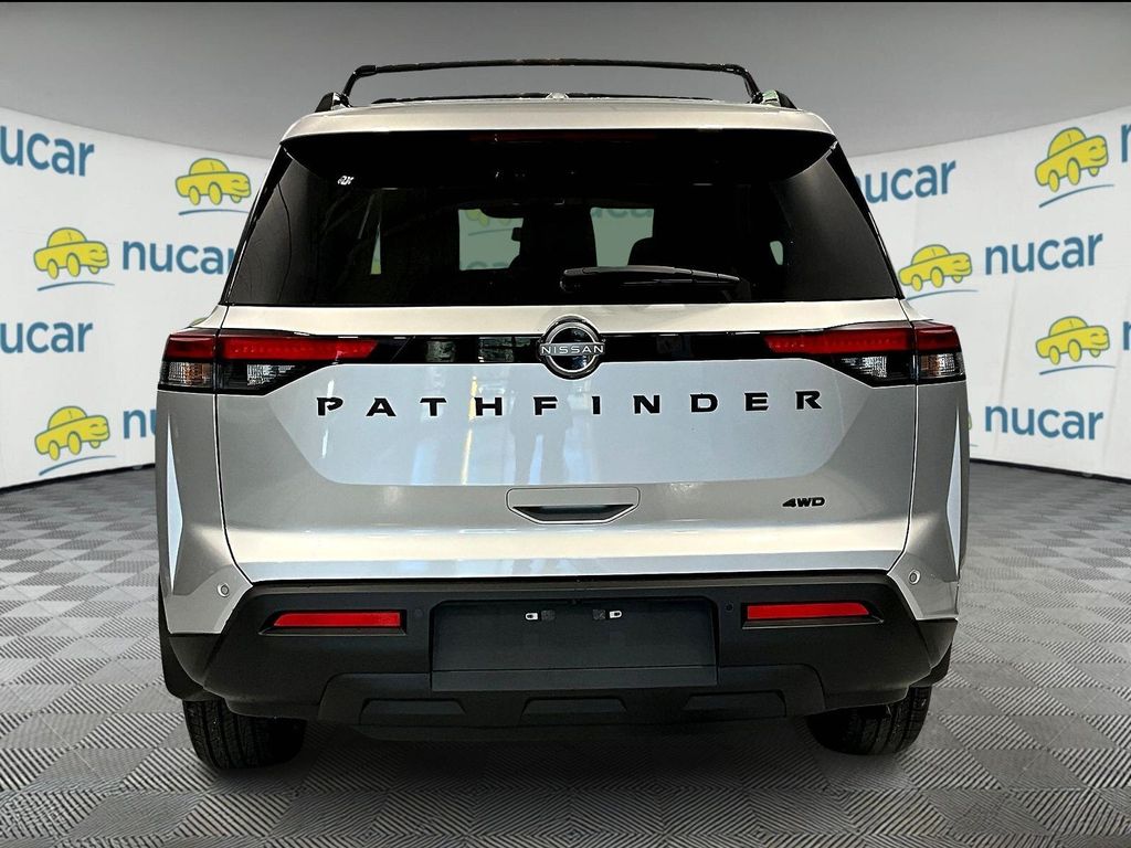 2025 Nissan Pathfinder SV photo 4