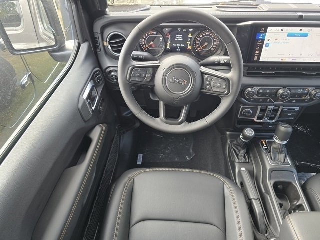 2025 Jeep Gladiator Sport photo 3