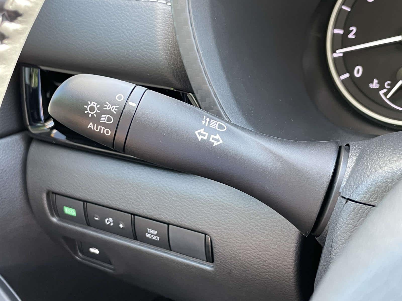 2025 Nissan Sentra SV photo 24