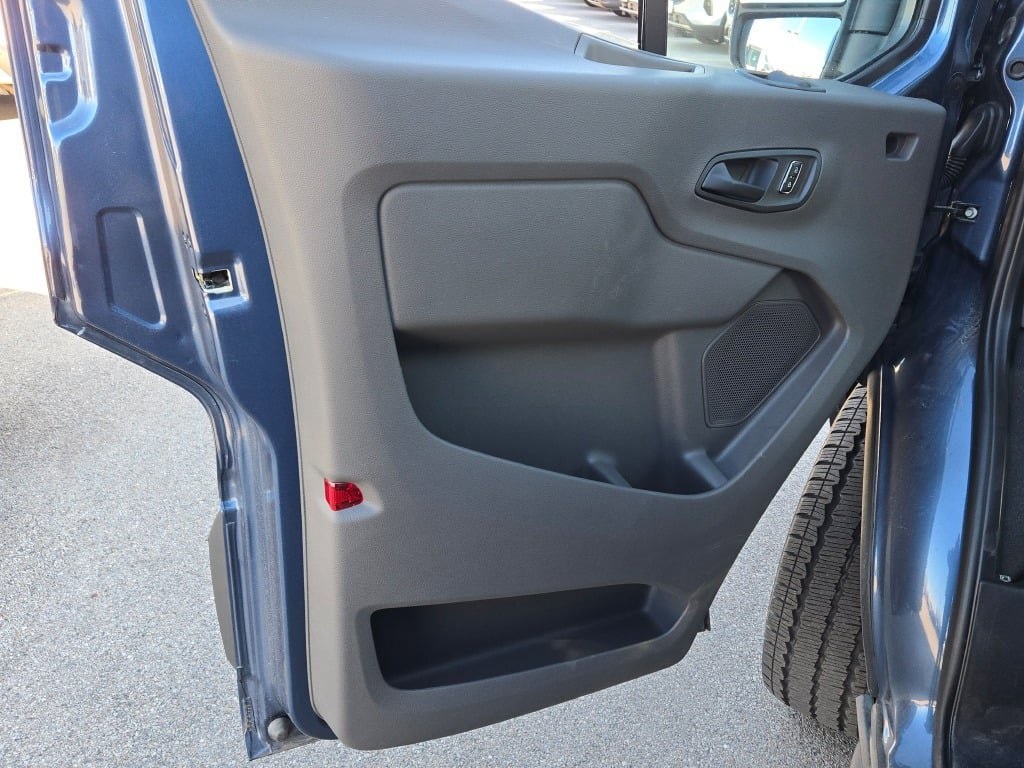 2023 Ford Transit Cargo Van photo 12