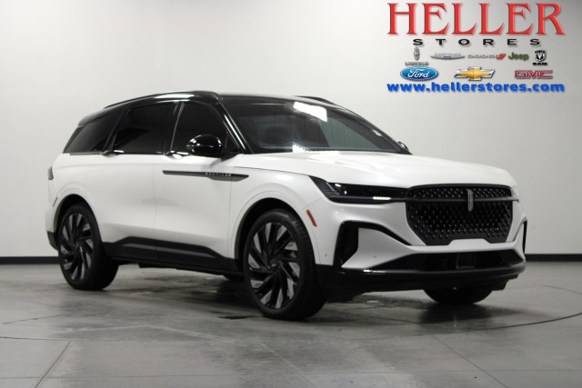 2024 Lincoln Nautilus Reserve