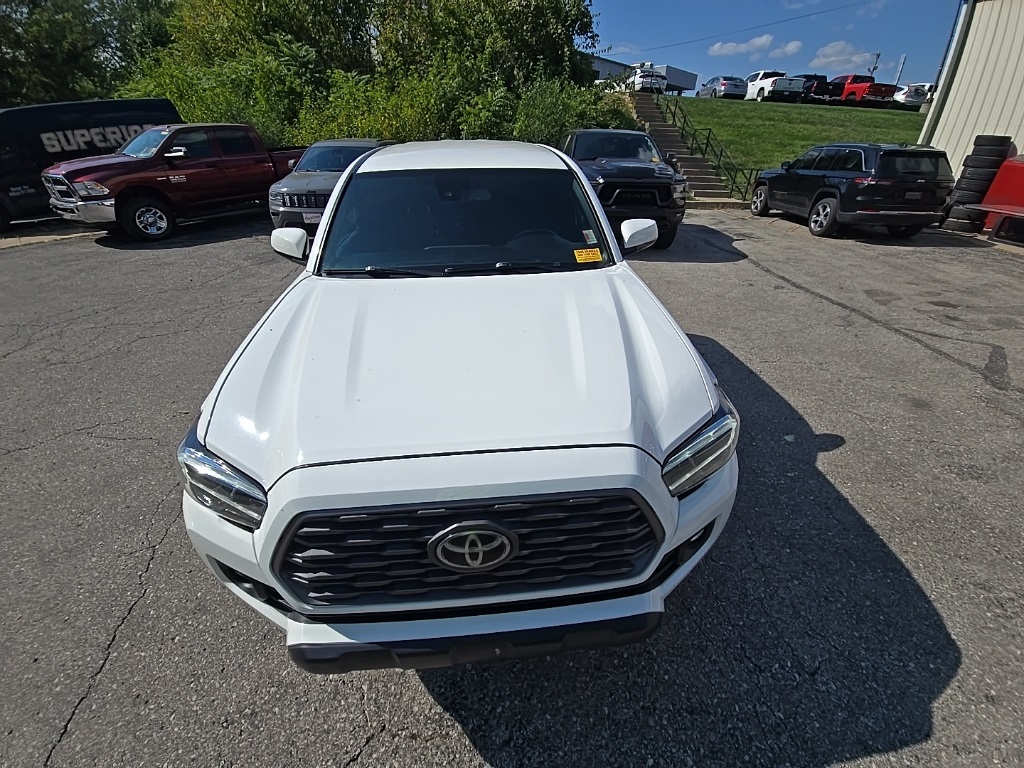 2021 Toyota Tacoma TRD Off-Road photo 12