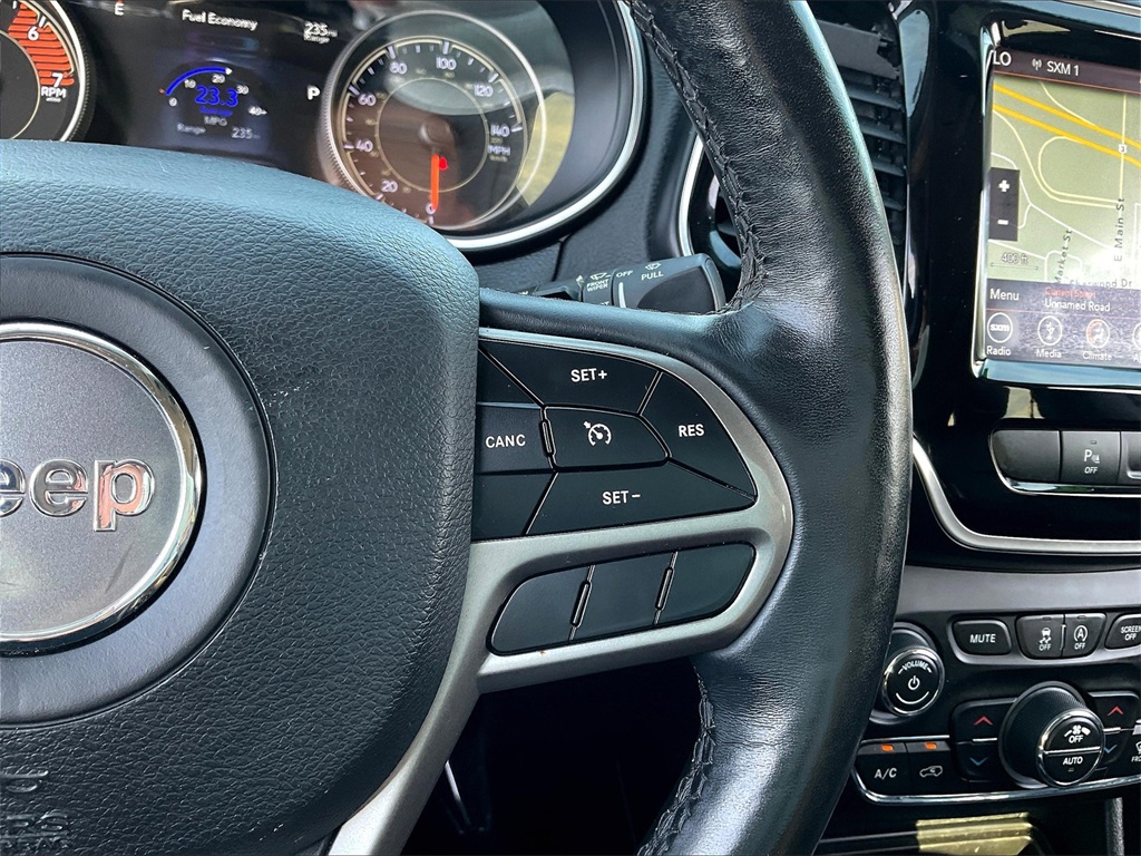 2019 Jeep Cherokee Limited photo 23
