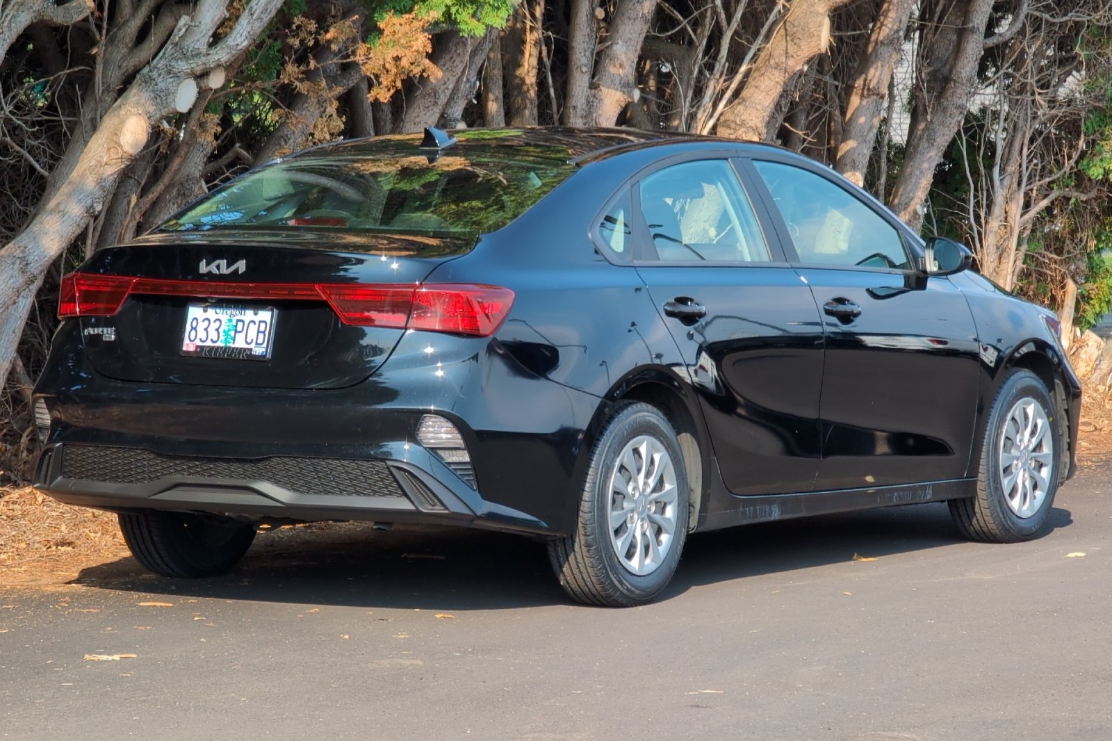 2023 Kia Forte LX photo 3