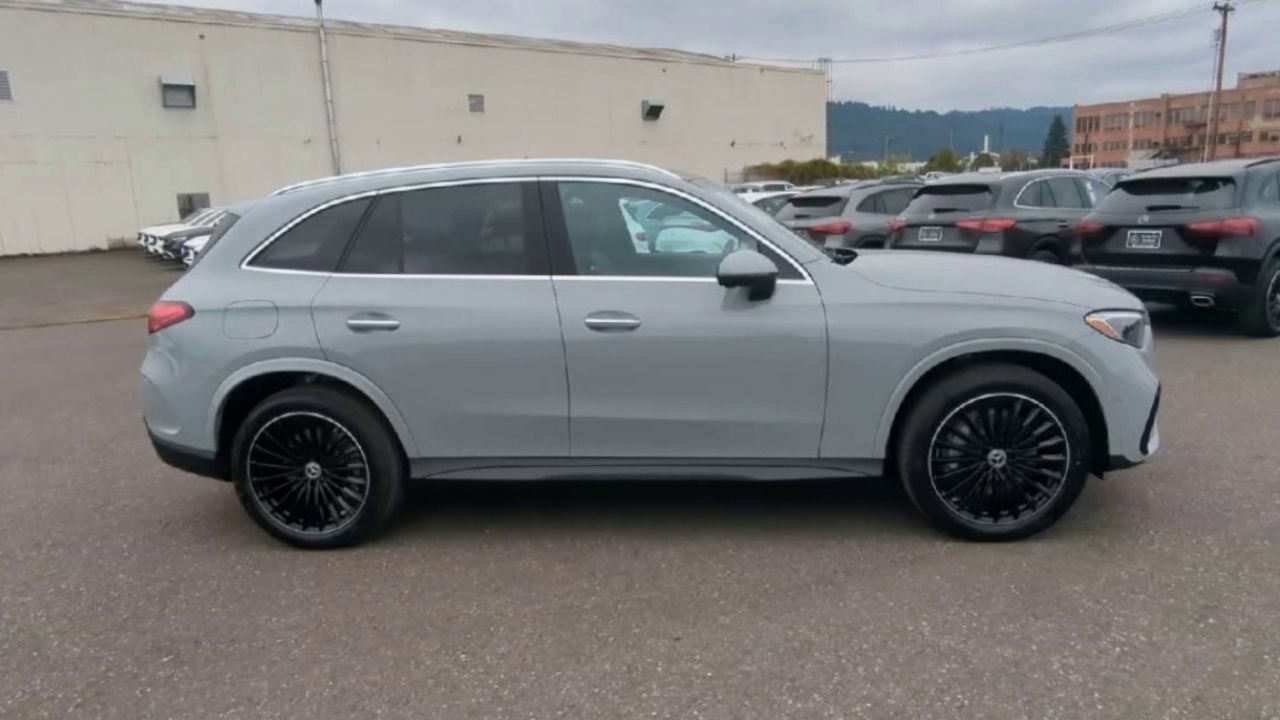 2026 Mercedes Benz GLC 350e 4MATIC photo 32