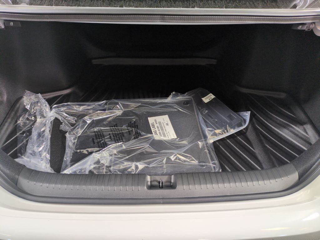 2025 Honda Accord Hybrid Touring photo 22