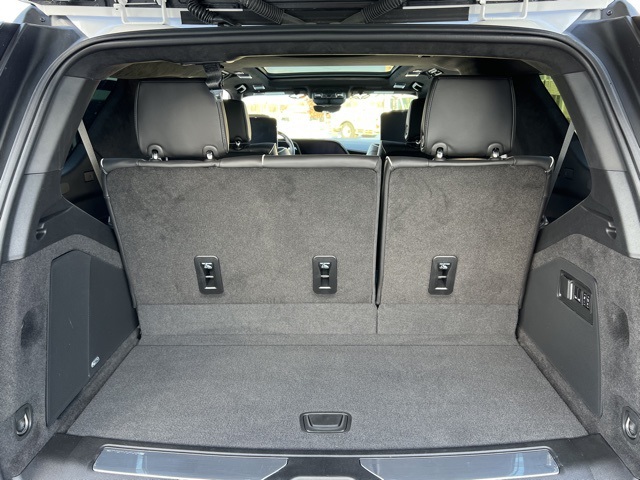 2024 Cadillac Escalade V-Series photo 25