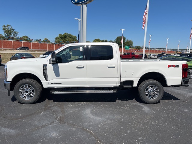 2026 Ford F-350 photo 3