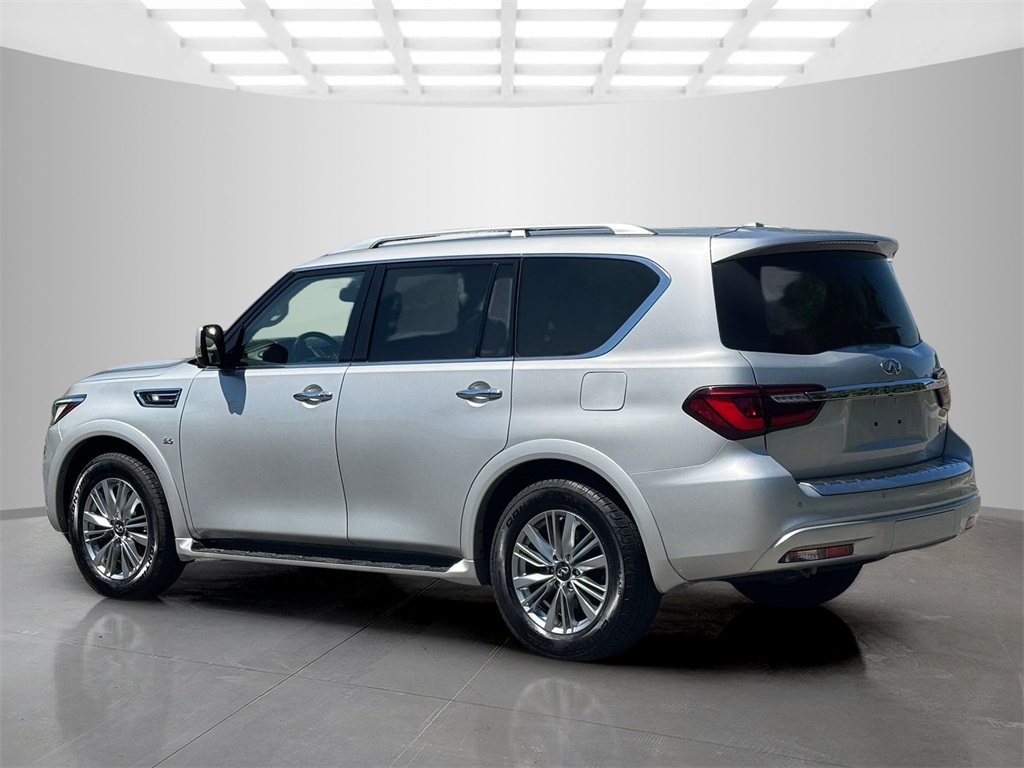 2019 Infiniti QX80 Luxe photo 4