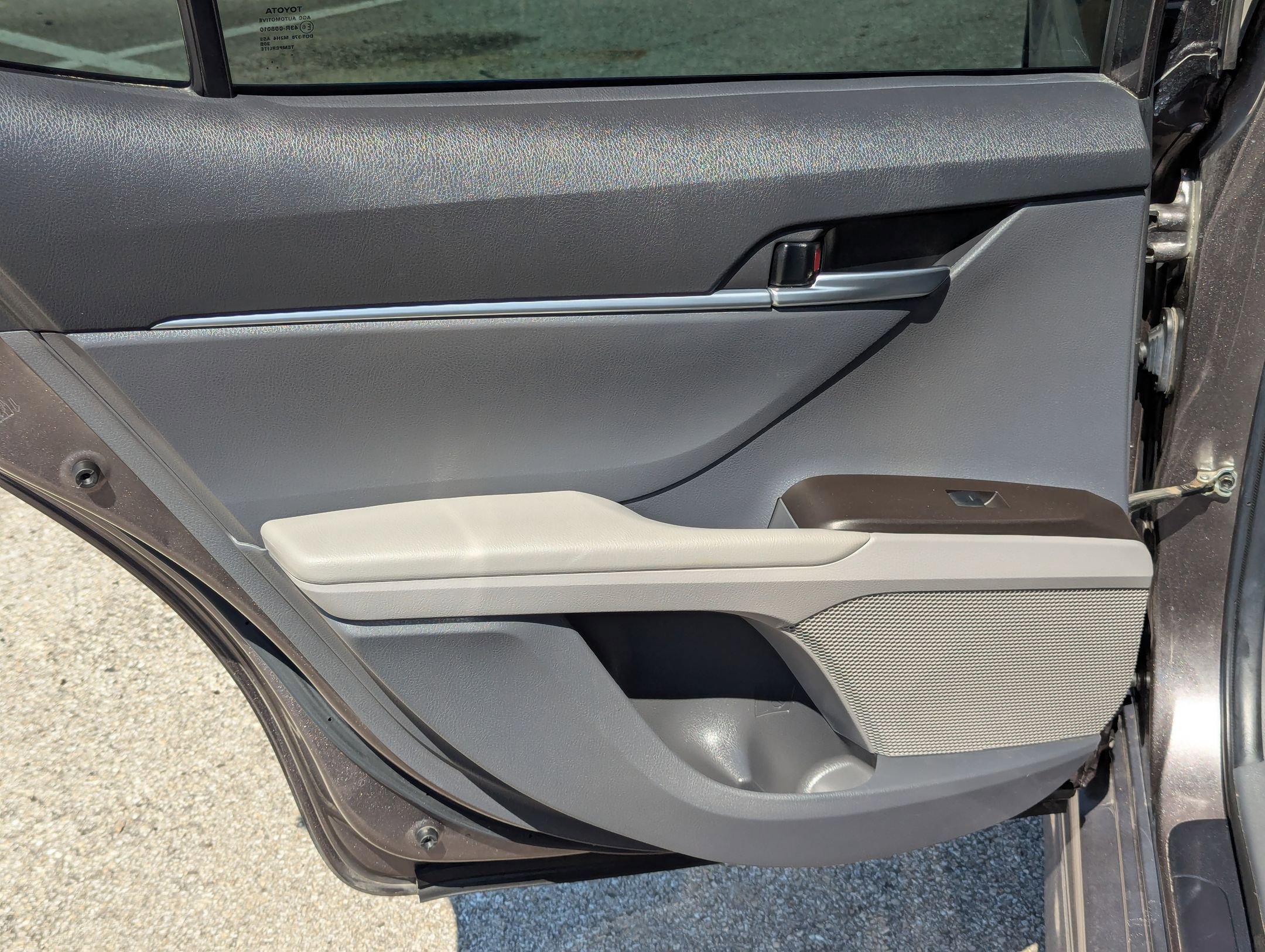 2021 Toyota Camry SE photo 16