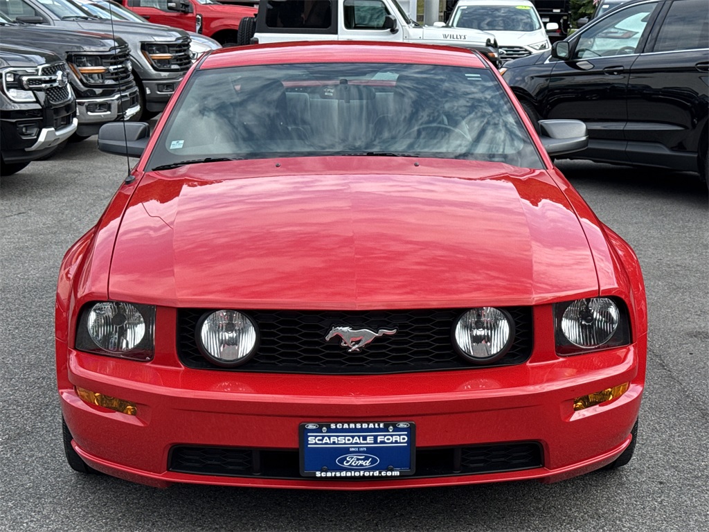 2005 Ford Mustang V6 Premium photo 2