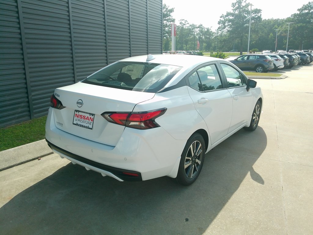 2025 Nissan Versa SV photo 3