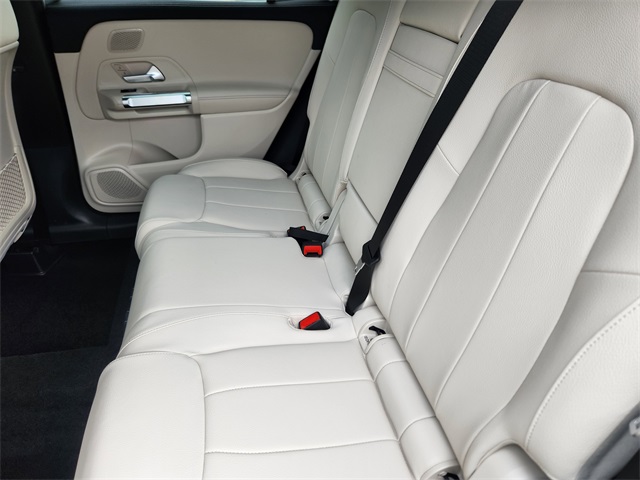 2026 Mercedes Benz GLB 250 4MATIC photo 11