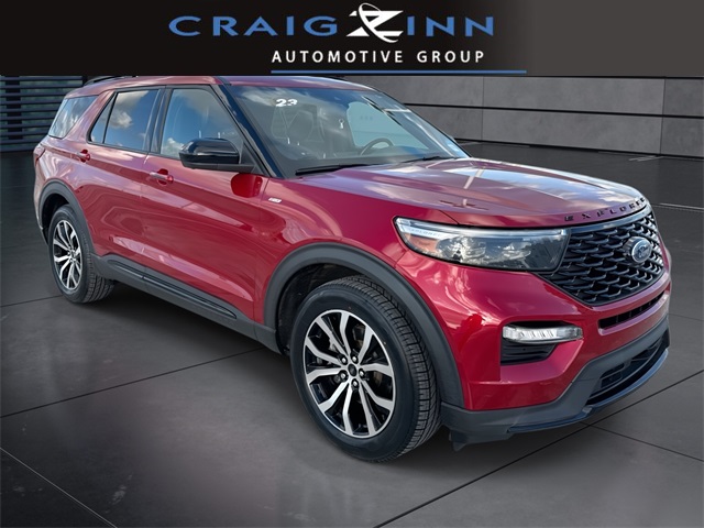 2023 Ford Explorer ST-LINE's photo