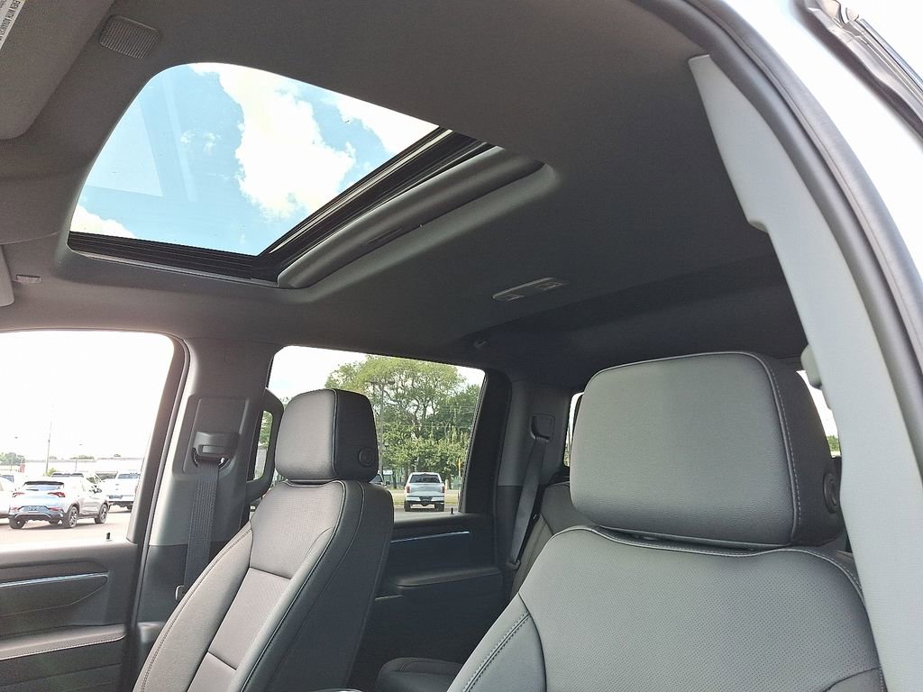 2025 Gmc Sierra HD SLT photo 12
