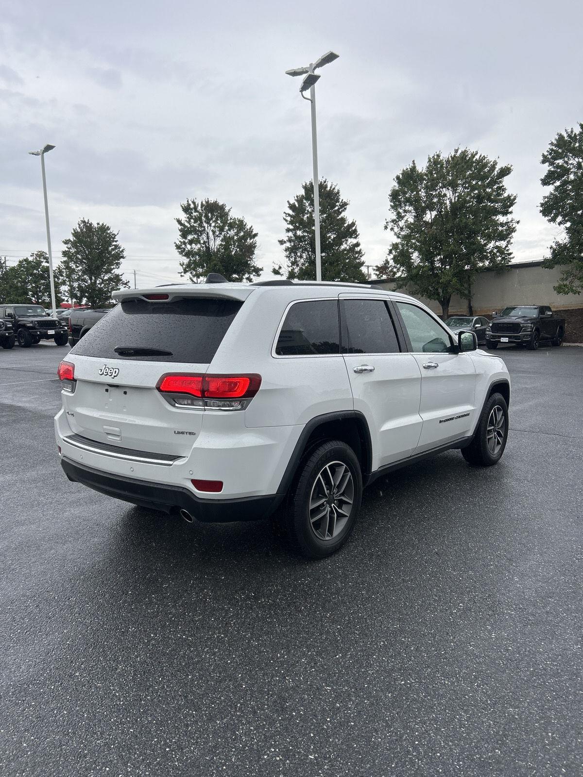 2022 Jeep Cherokee Limited photo 4