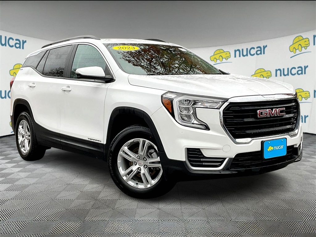 2023 GMC Terrain SLE's photo