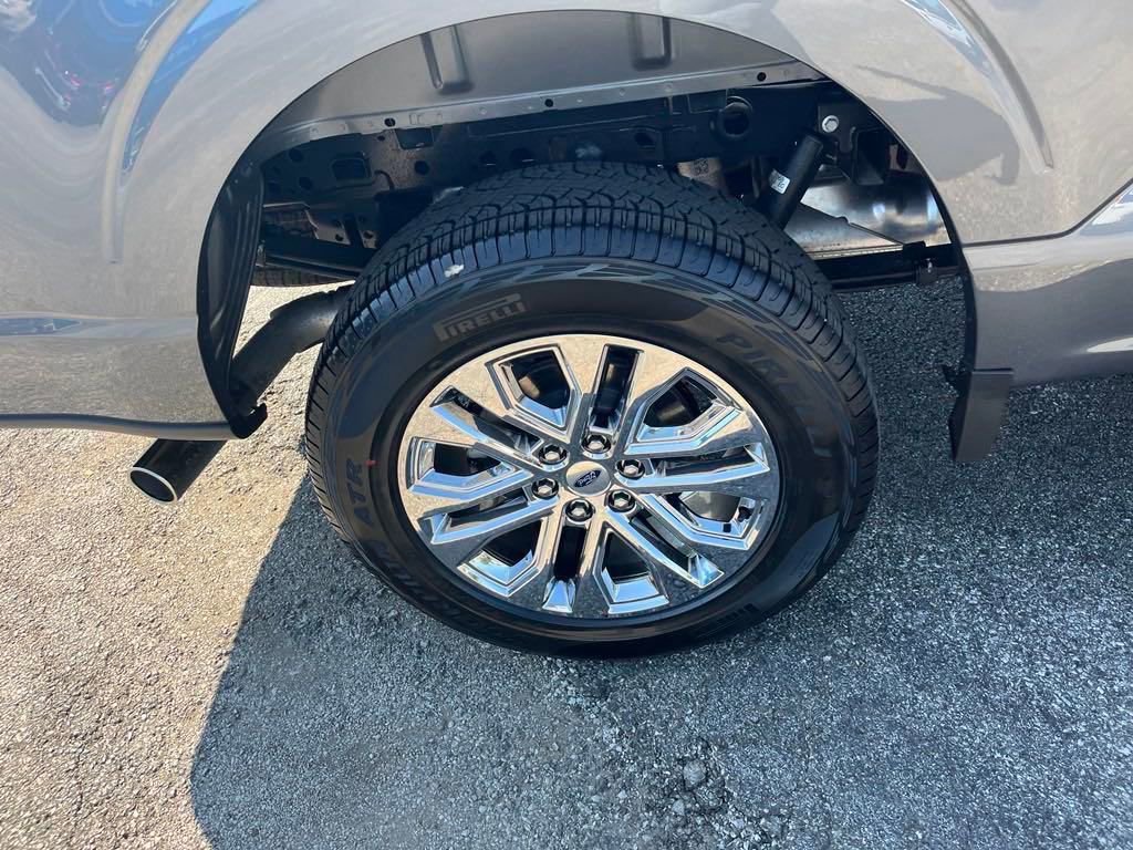 2024 Ford F-150 XLT photo 6