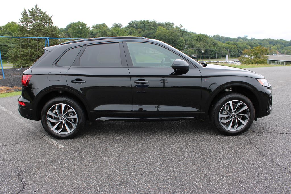 2024 Audi Q5 45 S line Premium photo 7