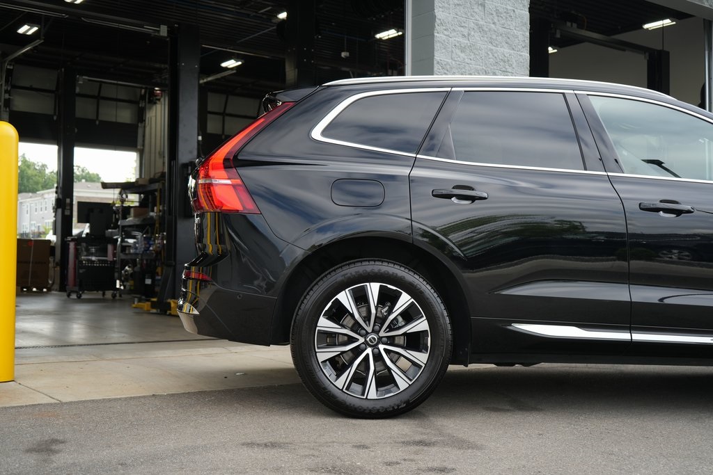 2023 Volvo XC60 B5 Plus photo 5