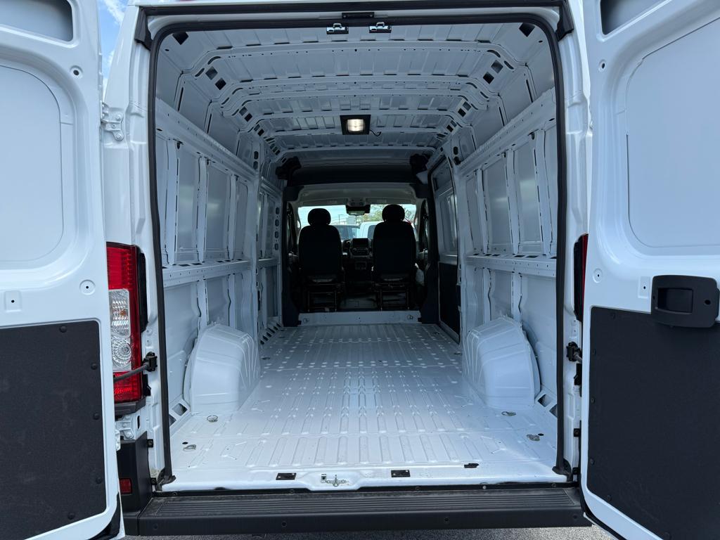 2025 Ram ProMaster 3500 photo 4