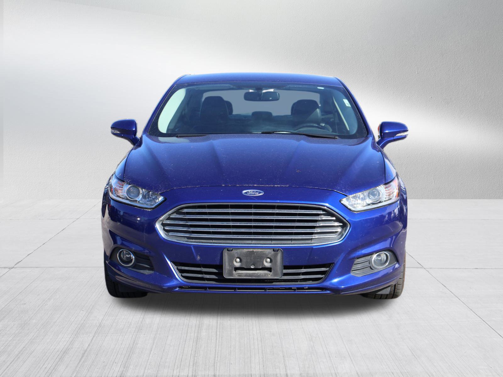 2016 Ford Fusion SE photo 2